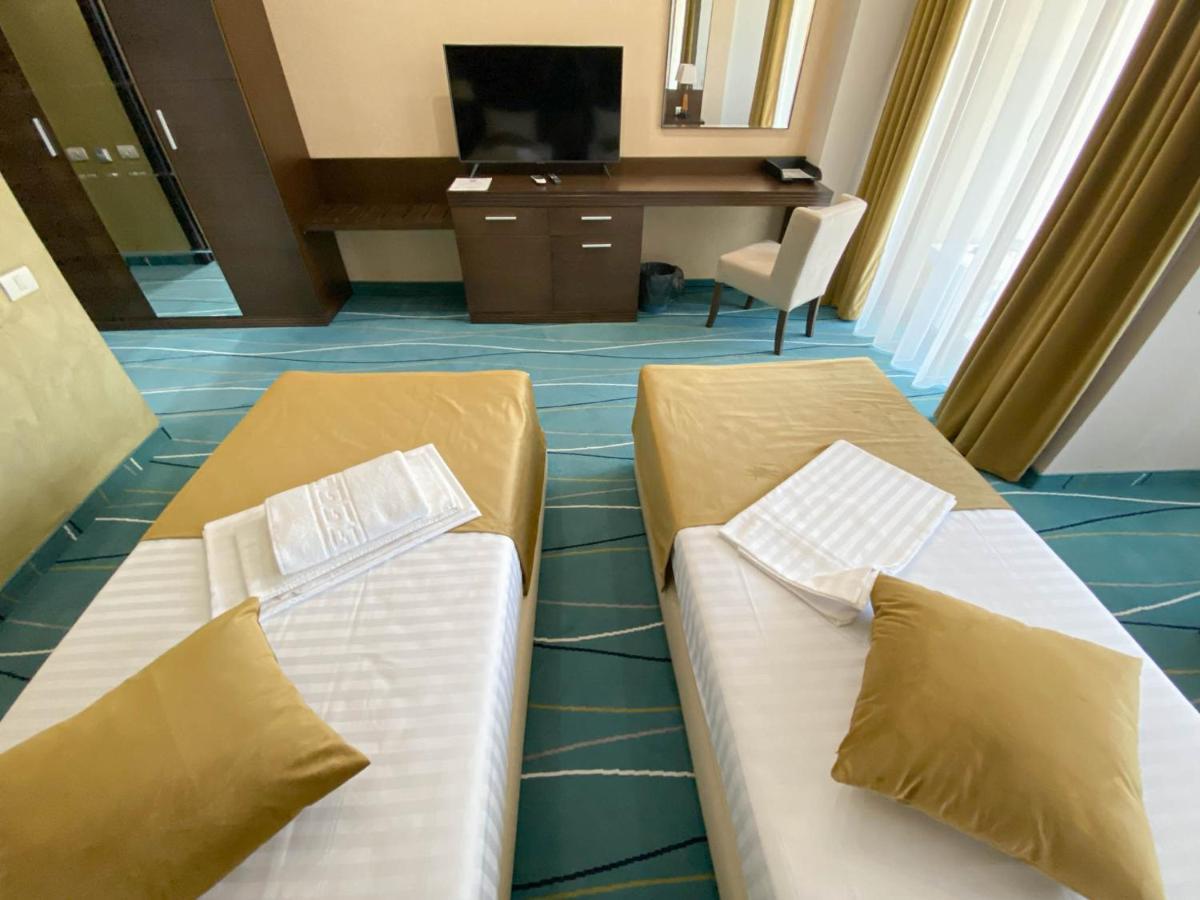 Hotel Nevada コンスタンツァ エクステリア 写真